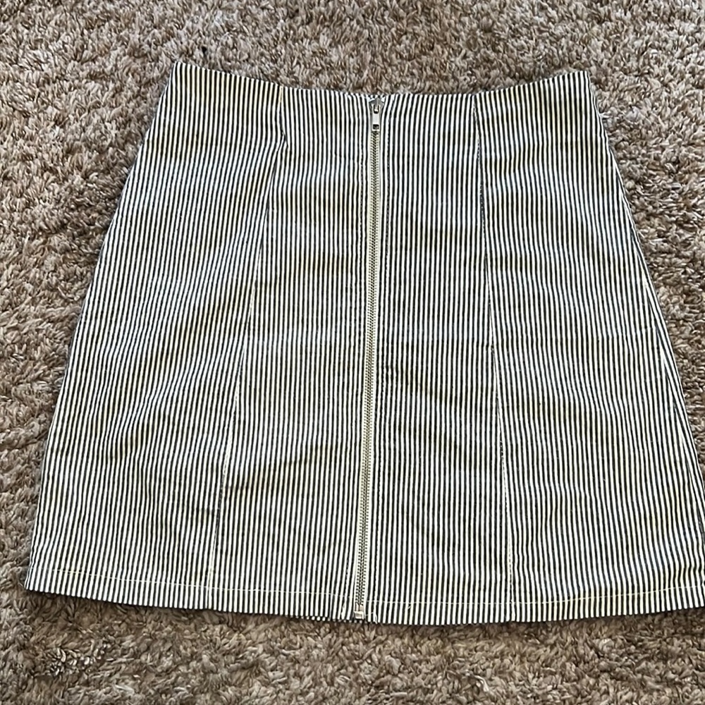 Brandy Melville zip Up skirt